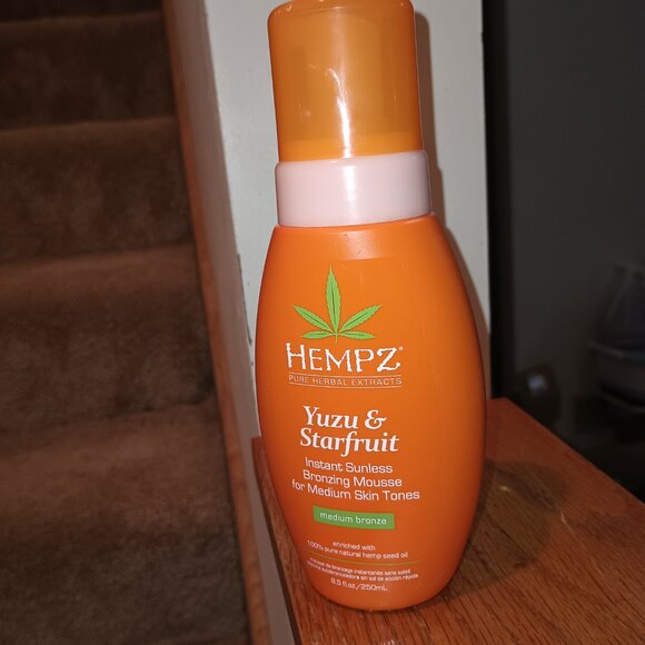 Hempz Yuzu & Starfruit Instant Sunless Bronzing Mousse Medium Skin 8.5 oz X 6 - Picture 3 of 6